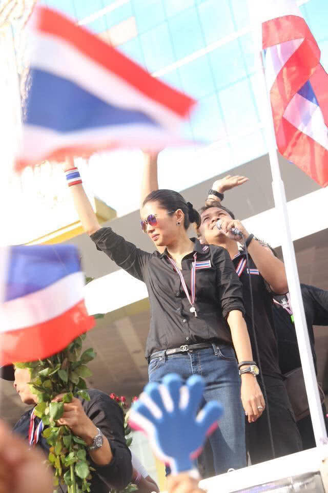 "ทยา"ถาม "นิวเดม"  "ฝ่ายค้านอิสระ" คือ สุดารัตน์เป็นนายก? หมดเวลาโลกสวย เราต่อสู้กับอะไรอยู่
