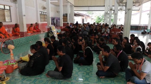 ขบวนช้าง 9 เชือก ร่วมแห่ศพ