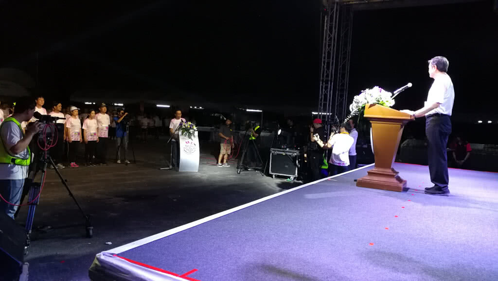 ( คลิปข่าว)  2,000 นักวิ่ง ร่วมวิ่งเพื่อโลกไร้มะเร็ง