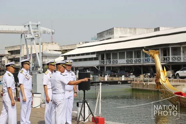 ฝึกซ้อมกำลังพลฝีพายประจำเรือพระที่นั่งสุพรรณหงส์