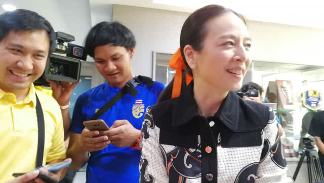 ( คลิปข่าว) "มาดามแป้ง" ร้องส.บอล ยกเครื่องการทำงานผู้ตัดสิน