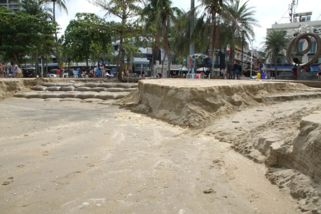 ระดมกำลังปรับสภาพชายหาดไมอามี่พัทยา