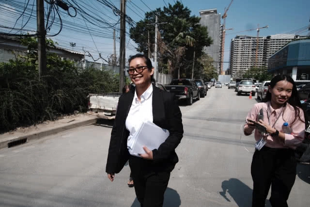 "อุ๊ หฤทัย" หอบหลักฐานแจ้งกองปราบ ตรวจสอบคลิป "ปิยบุตร"