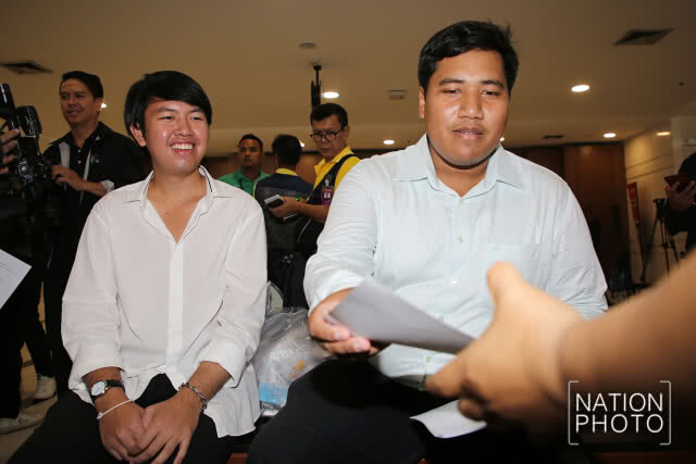'จ่านิว-เครือข่ายนักศึกษา 20 สถาบัน' ล่ารายชื่อถอดถอน กกต.