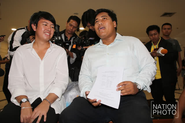 'จ่านิว-เครือข่ายนักศึกษา 20 สถาบัน' ล่ารายชื่อถอดถอน กกต.