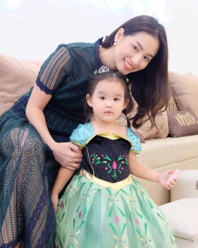 "กระแต" ให้กำลังใจ "ต่าย-ชุติมา" หลังเจอมรสุมครอบครัว