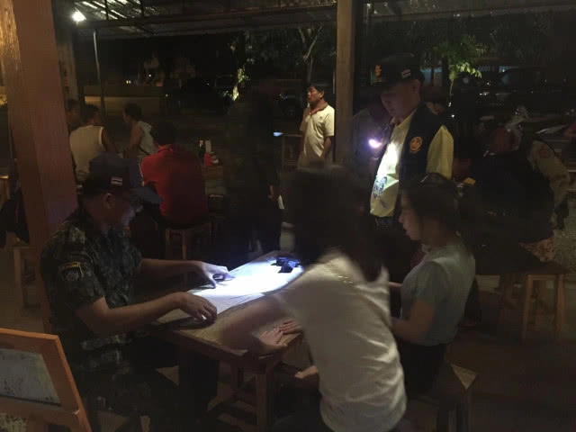 "แม่สาย"จัดระเบียบร้านเหล้า หลังปล่อยเด็กใช้บริการ