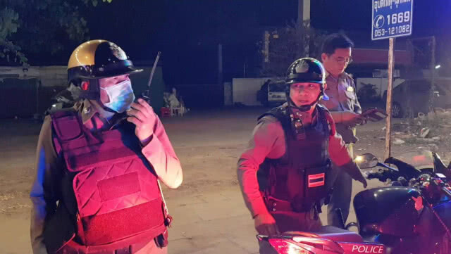 กลุ่มโจ๋ตะลุมบอน ในงานประจำปี ถูกยิงเจ็บ1 ราย