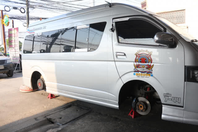 ชาวบ้านยังผวาโจรลักล้อแม็กซ์ ตร.เร่งไล่ล่า!!