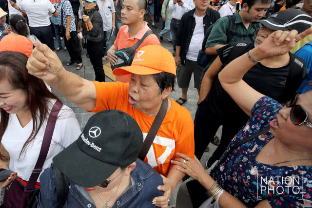 ตร.แจ้ง3ข้อหา"ธนาธร"เผยเป็นคดีสำคัญ ละเอียดอ่อน