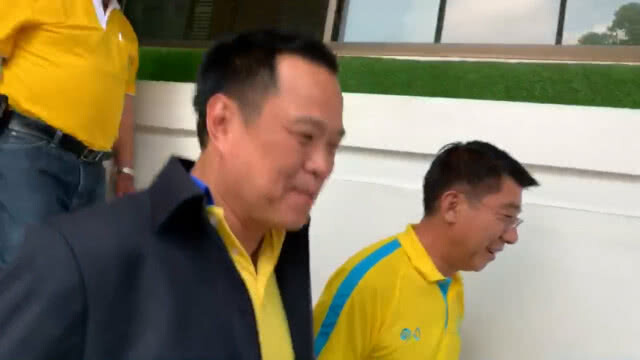 "อนุทิน" เผย "อภิสิทธิ์" ฝากช่วยประคับประคองบ้านเมือง