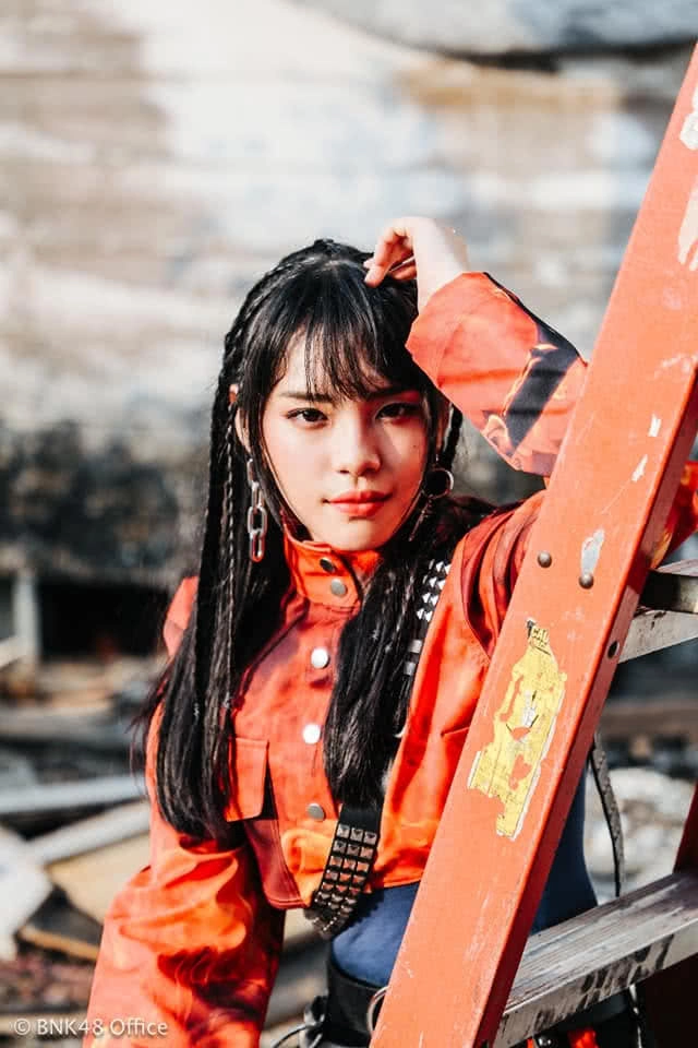 โอตะร่วมยินดี "เฌอปรางBNK48" ประกาศจบ ป.ตรีแล้ว