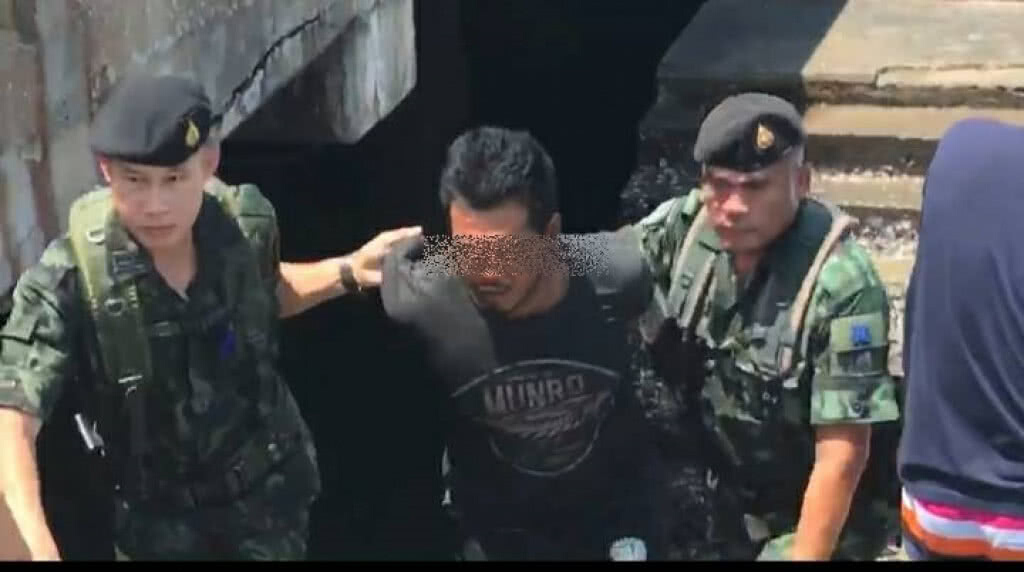 นำตัวมือฆ่าข่มขืนแหม่มแถลงข่าวภาค 2 นำตัวมือฆ่าข่มขืนแหม่มแถลงข่าวภาค 2