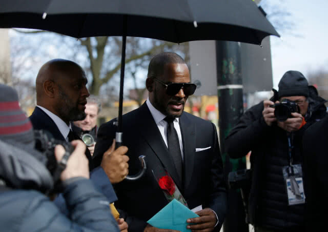 R. Kelly ฉาวได้อีก เปิดคอนเสิร์ตร้องเพลงแค่ 28 วินาที