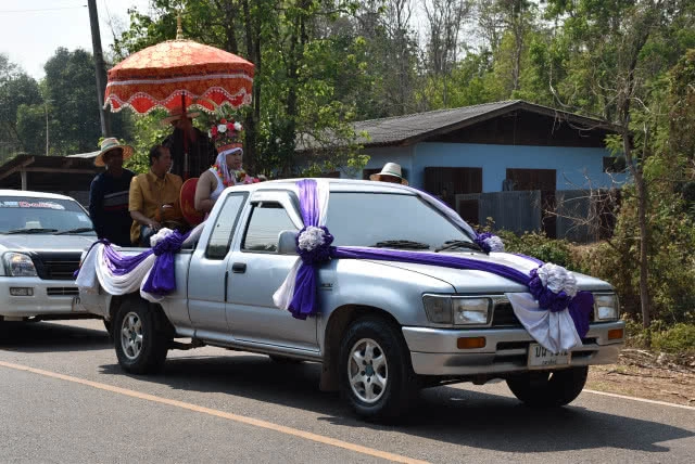 ทึ่ง ยายวัย77 แห่นาคสุดมันส์เต้นกระชากวัย