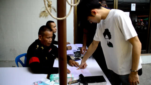 พระเอกลิเกเงินล้าน "ศรราม น้ำเพชร" ผ่อนผันทหาร