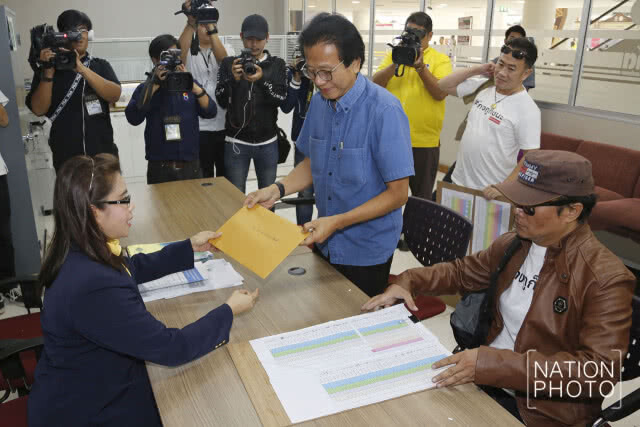 "ทศพร"อยากสอนสูตรคณิตศาสตร์ให้ 7 กกต.