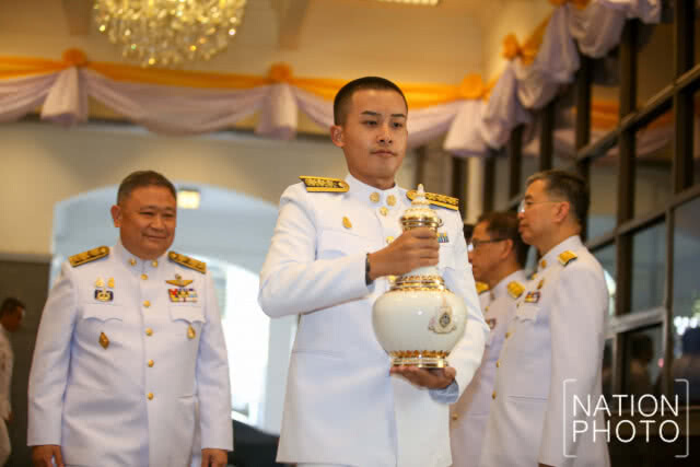ขบวนรถเชิญคนโทน้ำอภิเษกจากจังหวัดต่างๆเดินทางถึงกระทรวงมหาดไทย