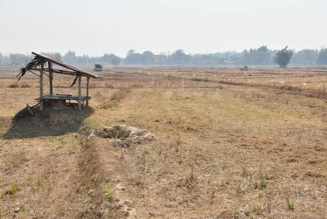 แล้งหนัก ตร.สภ.นาอิน ขนน้ำขึ้นโรงพักบริการปชช.