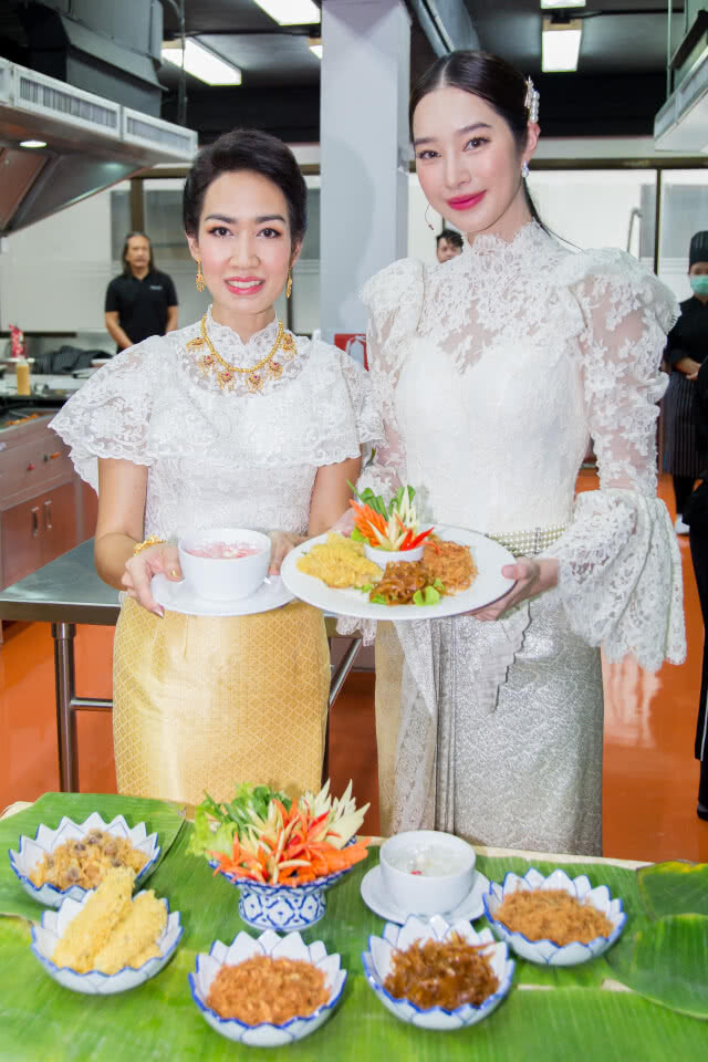 ‘เอส แอนด์ พี’ ชวนคนรุ่นใหม่คลายร้อนด้วยตำรับโบราณ "ข้าวแช่ เอสแอนด์พี มีดีที่เครื่องเคียง"