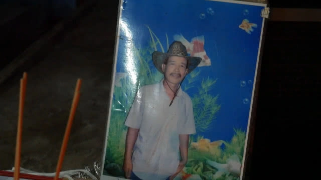 "นายกฯลุงตู่" มอบพวงหรีดอาลัย" อาสาถูกไฟป่าคลอกเสียชีวิต