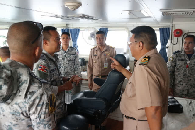 ทัพเรือ เตรียมดำเนินคดี "ที่พักกลางทะเล" ละเมิดอธิปไตยไทย