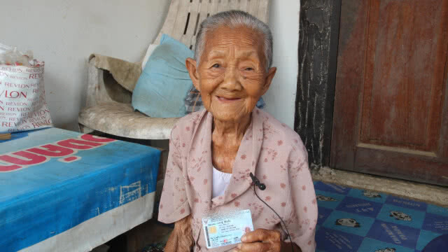 คุณยายอายุยืน106 ปี 6 แผ่นดิน ให้พรปีใหม่ไทย
