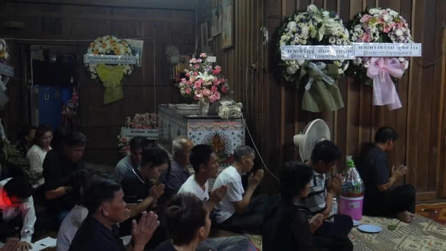 "นายกฯลุงตู่" มอบพวงหรีดอาลัย" อาสาถูกไฟป่าคลอกเสียชีวิต