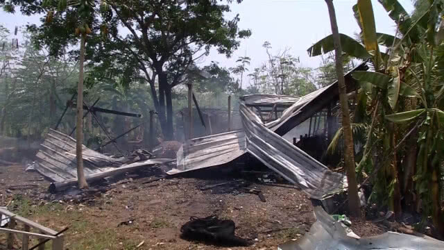 อากาศร้อนจัด โรงเก็บพลุระเบิดไหม้เสียหาย