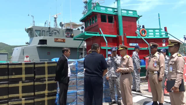 ทัพเรือภาค 2 จับบุหรี่เถื่อน มูลค่า135 ล้านบาท