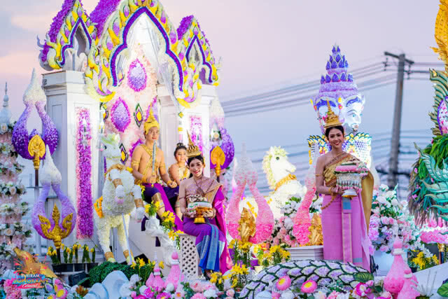 สุดอลังการ! "ช้าง สงกรานต์ บุรีรัมย์" ทำยอดคนร่วมงาน 2 วัน แตะ 5.5 แสนคน