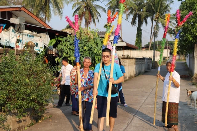 ถวาย "ไม้ก๊ำสะหลี" ชาวเหนือเชื่อ​ทำให้ชีวิตเจริญรุ่งเรือง