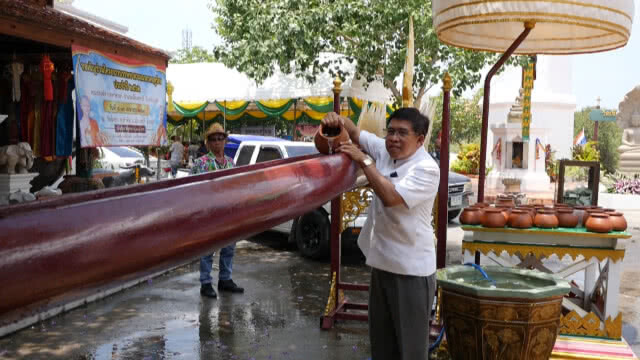 แห่ร่วมงาน! มหาสงกรานต์ชักพระศรีอาริยเมตไตรย์