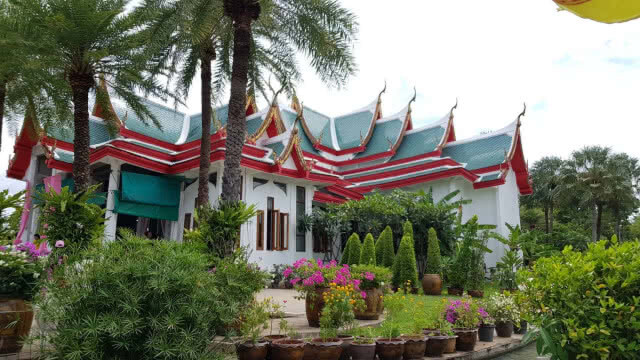 กราบไหว้ขอพร "หลวงปู่โต" องค์ใหญ่ที่สุดในโลก