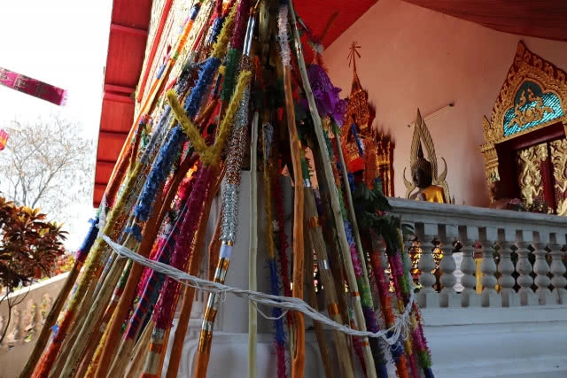 ถวาย "ไม้ก๊ำสะหลี" ชาวเหนือเชื่อ​ทำให้ชีวิตเจริญรุ่งเรือง