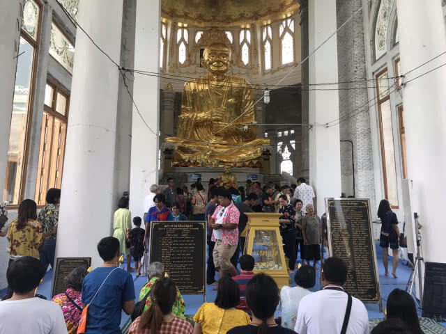 กราบไหว้ขอพร "หลวงปู่โต" องค์ใหญ่ที่สุดในโลก