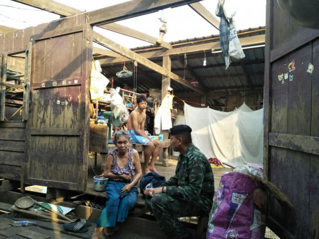 พายุฤดูร้อนพัดถล่ม "อ.บางระกำ" เสียหายยับ