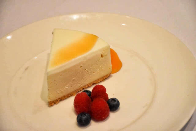 อร่อยปักหมุด : New York Starkhouse ร้านสเต็กระดับพรีเมี่ยมในตำนาน โรงแรม JW Marriott กรุงเทพ