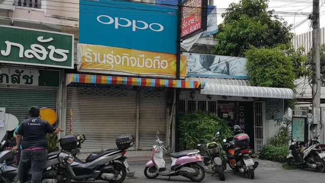 สาวแสบฉกกุญแจ-เติมน้ำมัน ขโมยมอเตอร์ไซด์หนี