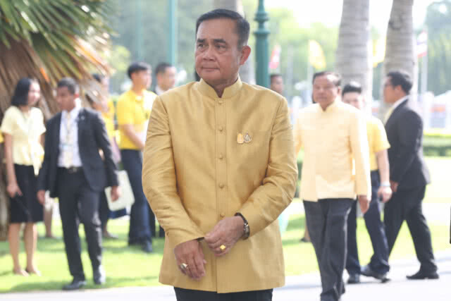 "ประยุทธ์"ตอบ"ไม่มีความเห็น" ชงตั้ง "รัฐบาลแห่งชาติ"