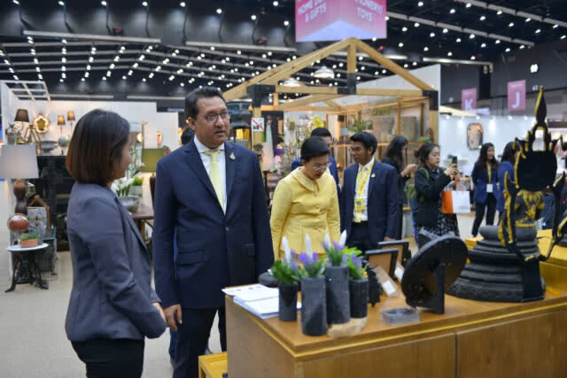 พาณิชย์ยกขบวนผู้ประกอบการ GI ไทยนำสินค้าหัตกรรมบุกงาน STYLE