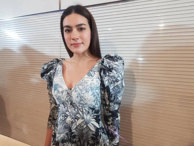 คิมเบอร์ลี่ เมินดราม่าเปรียบเทียบแต่งหน้าสไตล์ ลิซ่า