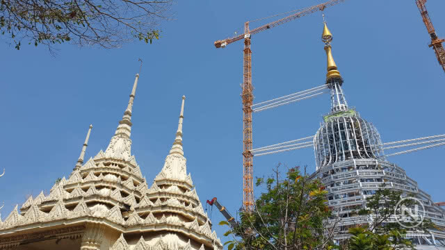 วัดเกตุมฯ จัดงานบุญใหญ่ ยกมหาสุวรรณฉัตรพระบรมธาตุสูง 109.09 ม.