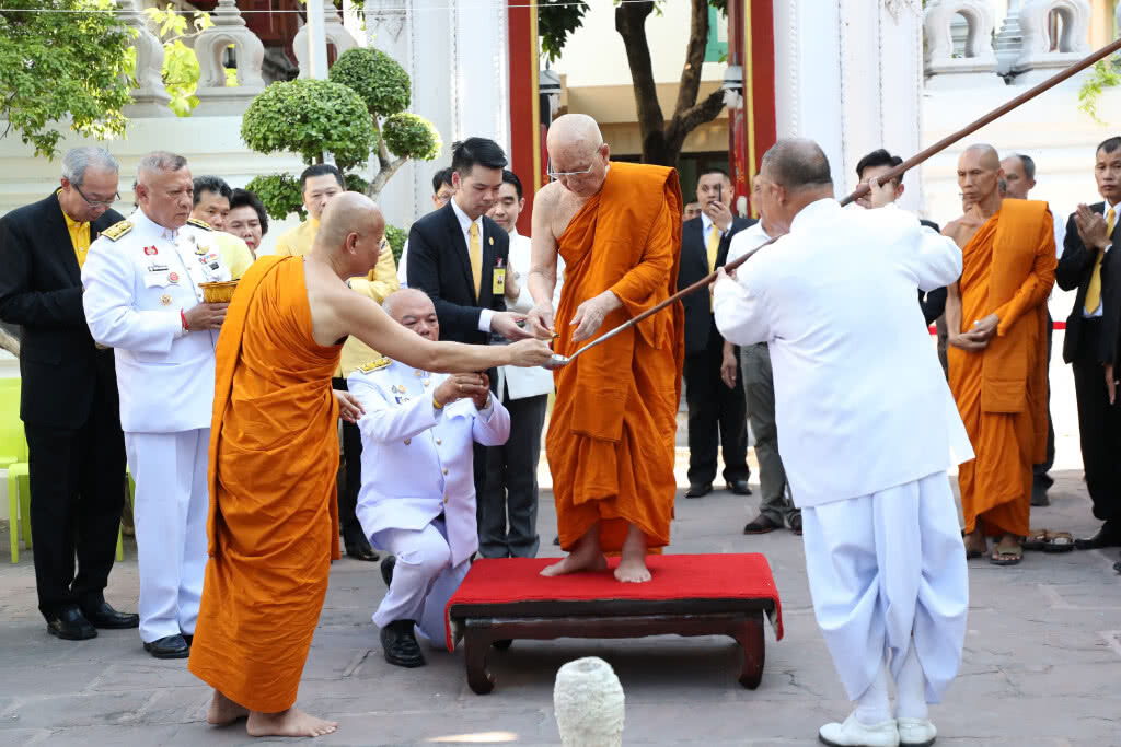 สมเด็จพระสังฆราช ทรงเททองหล่อพระพุทธรูปทองคำประจำวันพระราชสมภพ ถวายแด่สมเด็จพระเจ้าอยู่หัว สมเด็จพระสังฆราช ทรงเททองหล่อพระพุทธรูปทองคำประจำวันพระราชสมภพ ถวายแด่สมเด็จพระเจ้าอยู่หัว