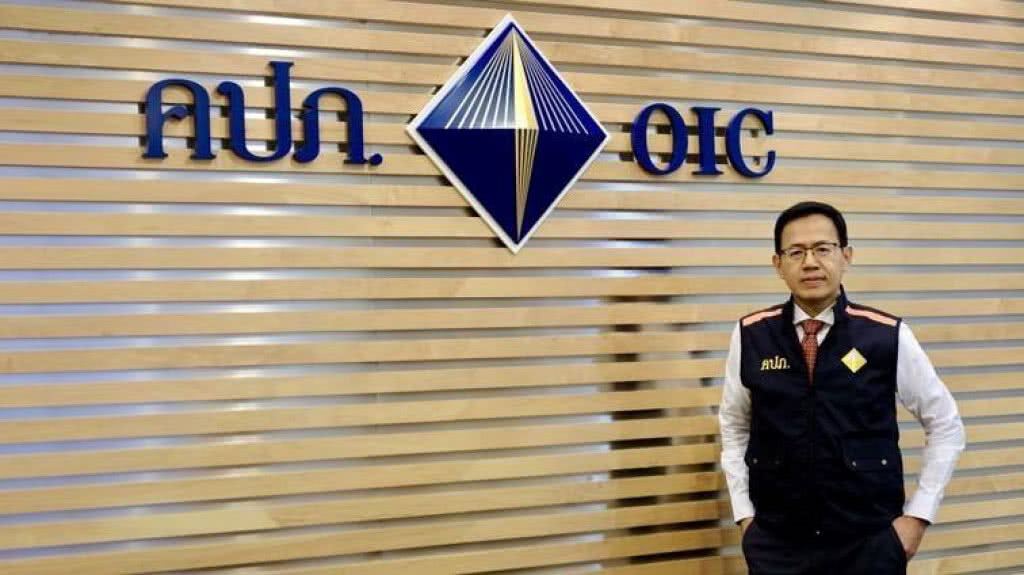 คปภ.เร่งเยียวยากรณีรถกระบะพุ่งชนเสาไฟฟ้าดับ 7 ศพ ที่ จ.สงขลา