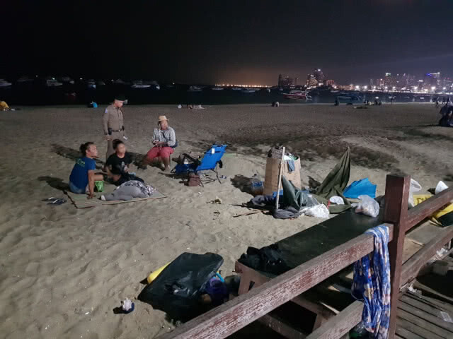 จับขาโจ๋-สาวค้ากามกว่า 100 ราย ริมหาดพัทยา
