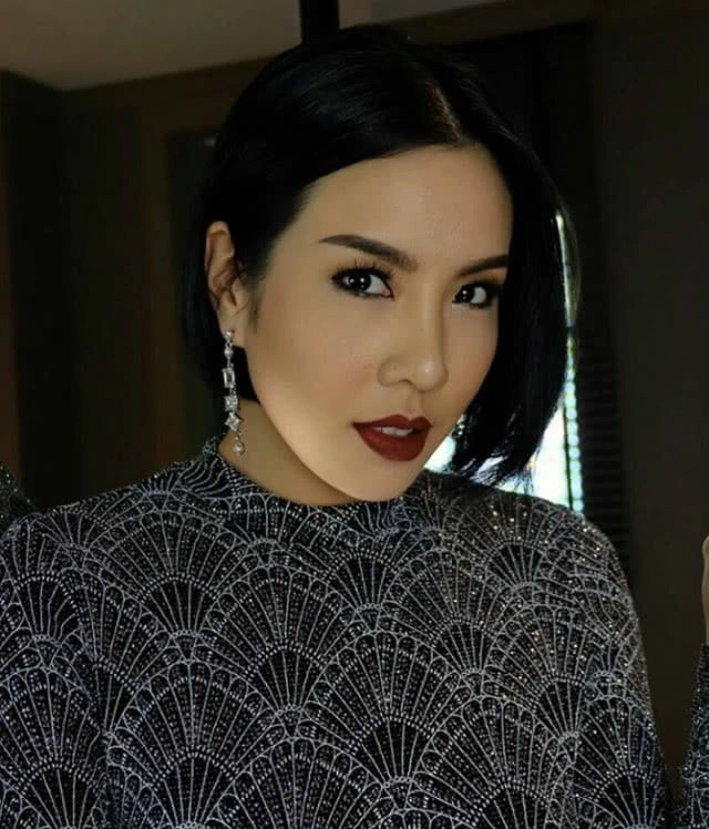 รวมลุคดาราคนดัง มาในมาดสาวมั่น "หั่นผมสั้น รับ Summer"