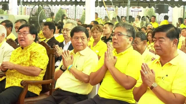 อนุสาวรีย์รำลึกเกียรติคุณ "บรรหาร ศิลปอาชา"