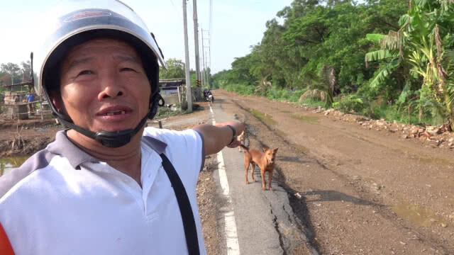 โวยสิบล้อวิ่งทำถนนพัง ร้องศูนย์ดำรงธรรมไม่คืบ!!