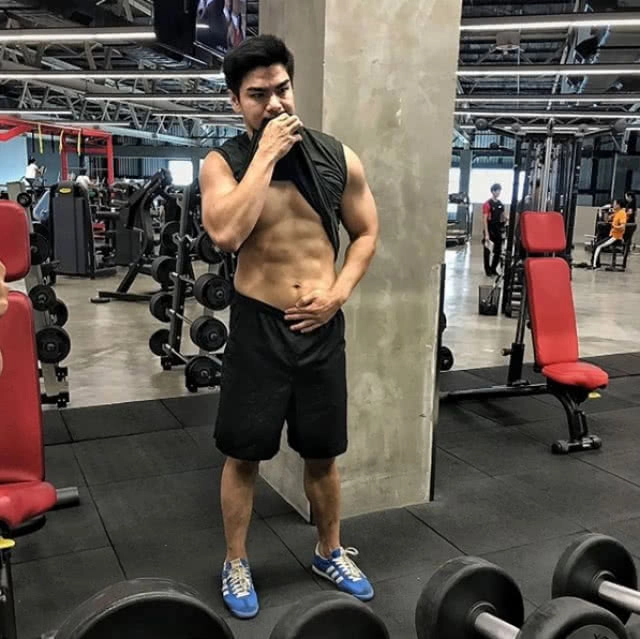 เบื้องหลังหุ่นแซบ! "กิก ดนัย" ที่แท้มีน้องชายเทรนเนอร์ดูแล